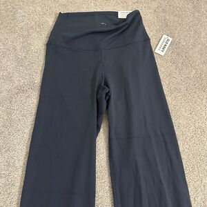 NWT old navy active studiosmooth high rise straight go dry yoga pant blue small
